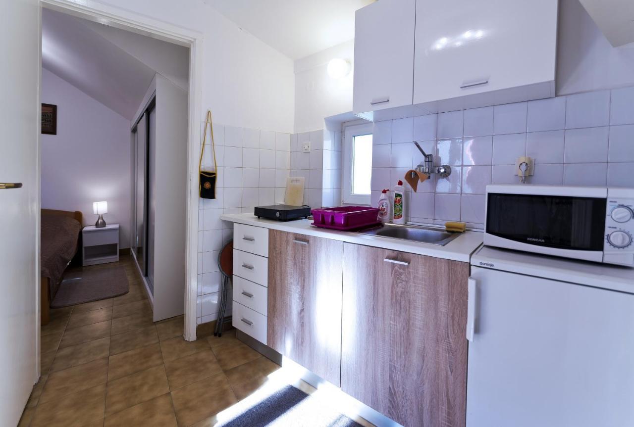 Niki Apartment *